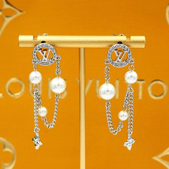 Louis Vuitton earrings - Picture 4 of 5